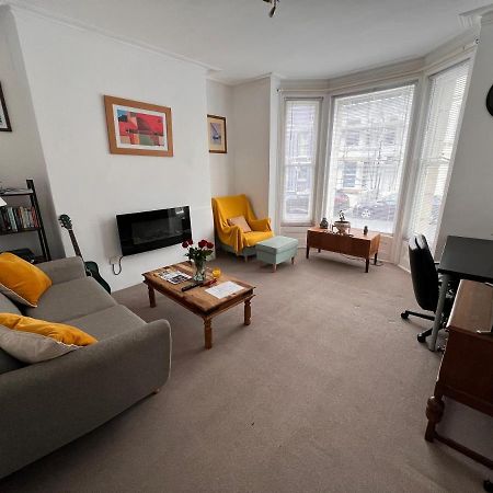 Lovely - 1 Bedroom Flat In Hastings Town Centre Esterno foto