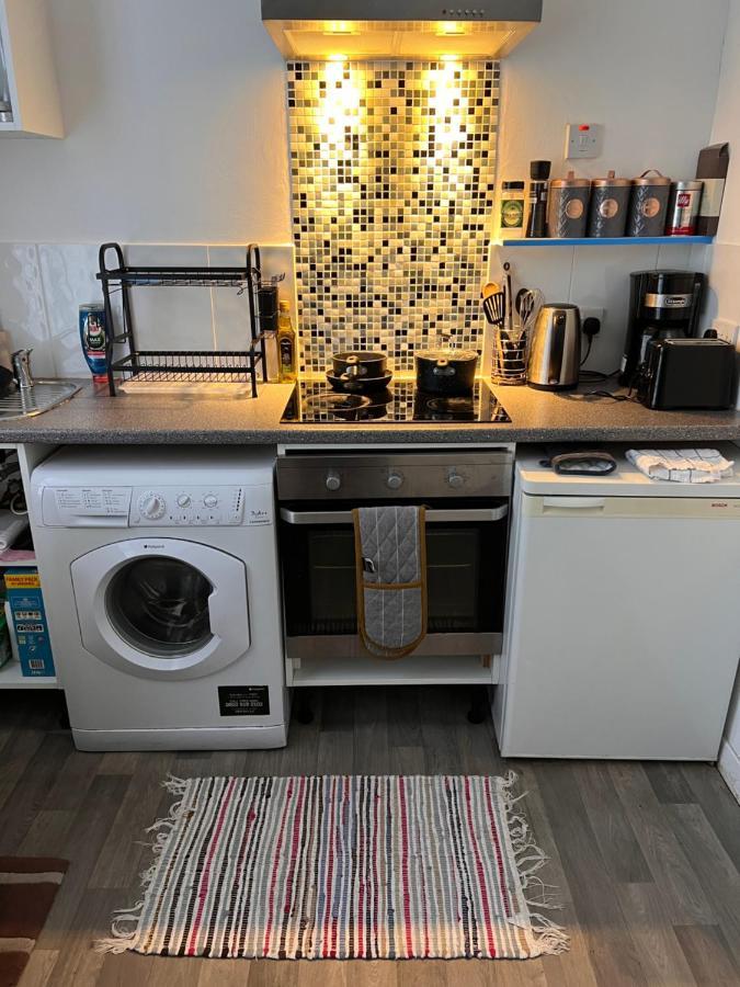 Lovely - 1 Bedroom Flat In Hastings Town Centre Esterno foto