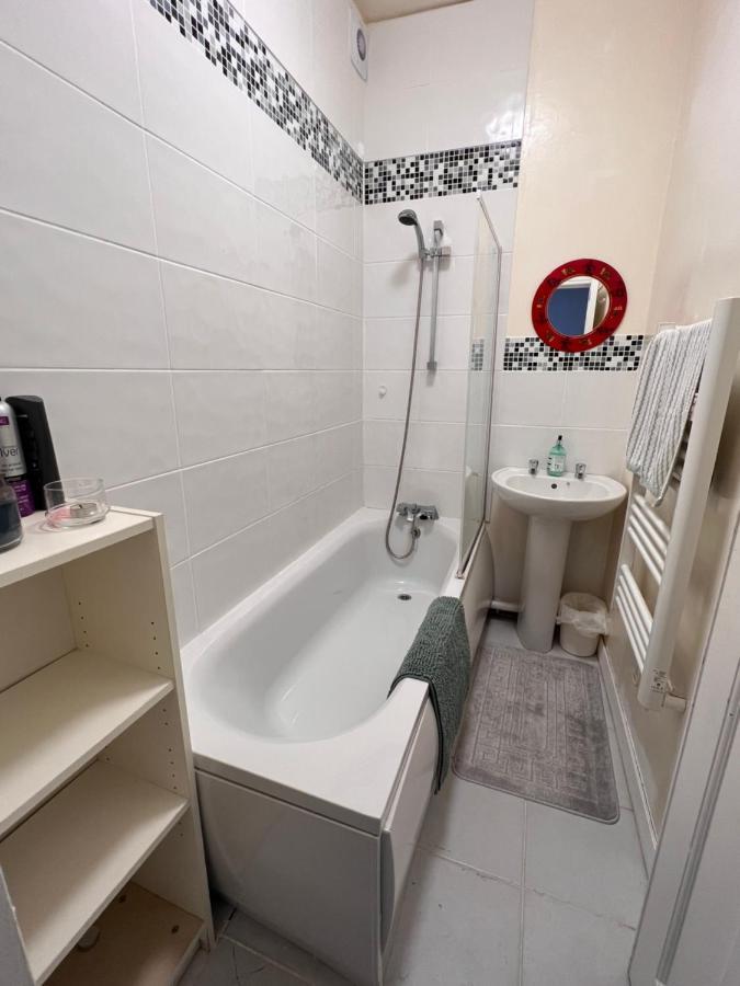 Lovely - 1 Bedroom Flat In Hastings Town Centre Esterno foto